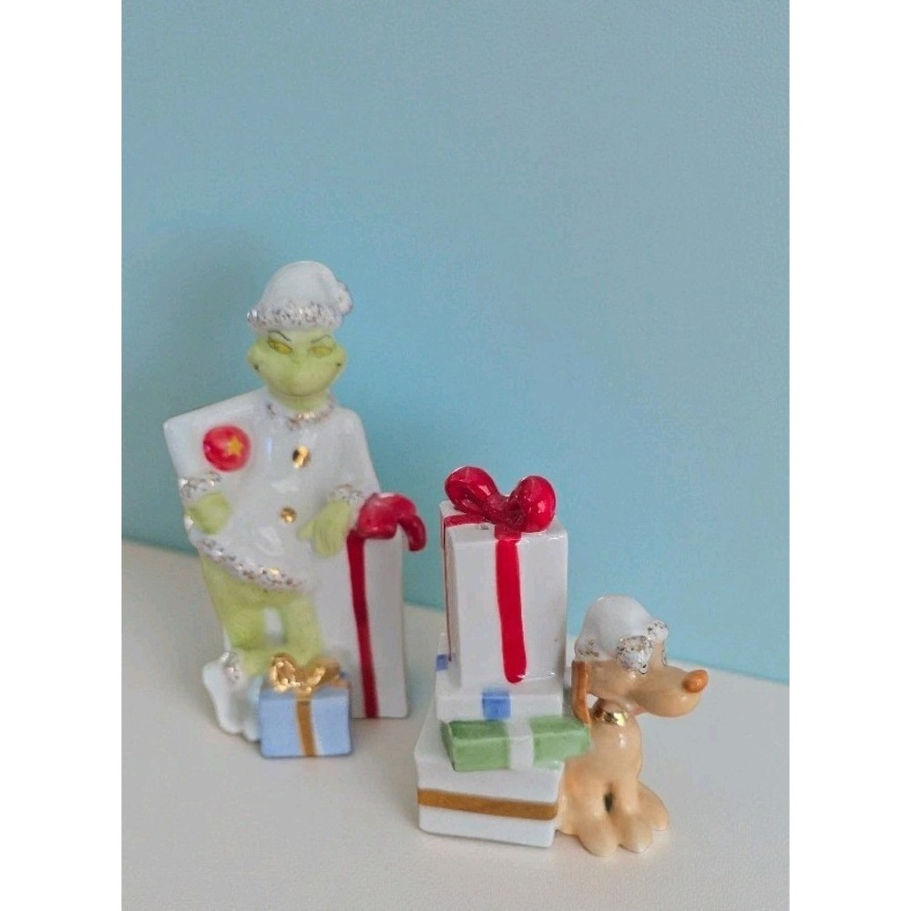 Lenox MERRY GRINCHMAS Salt & Pepper Christmas Shakers 2022 Grinch Max Dr. Seuss